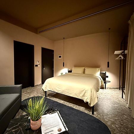 Rex Hotel Boutique ติรานา ภายนอก รูปภาพ